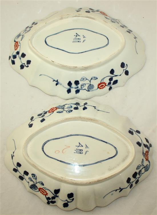 A pair of Worcester Old Japan Fan pattern lozenge shaped dishes, c.1770-5, length 29cm, small rim chip to one